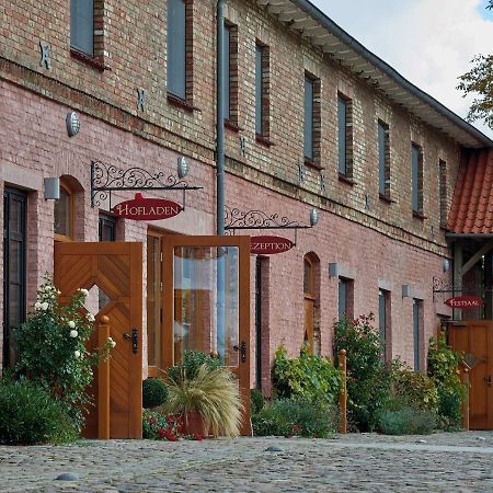 Hotel Und Restaurant Am Peenetal Liepen  エクステリア 写真