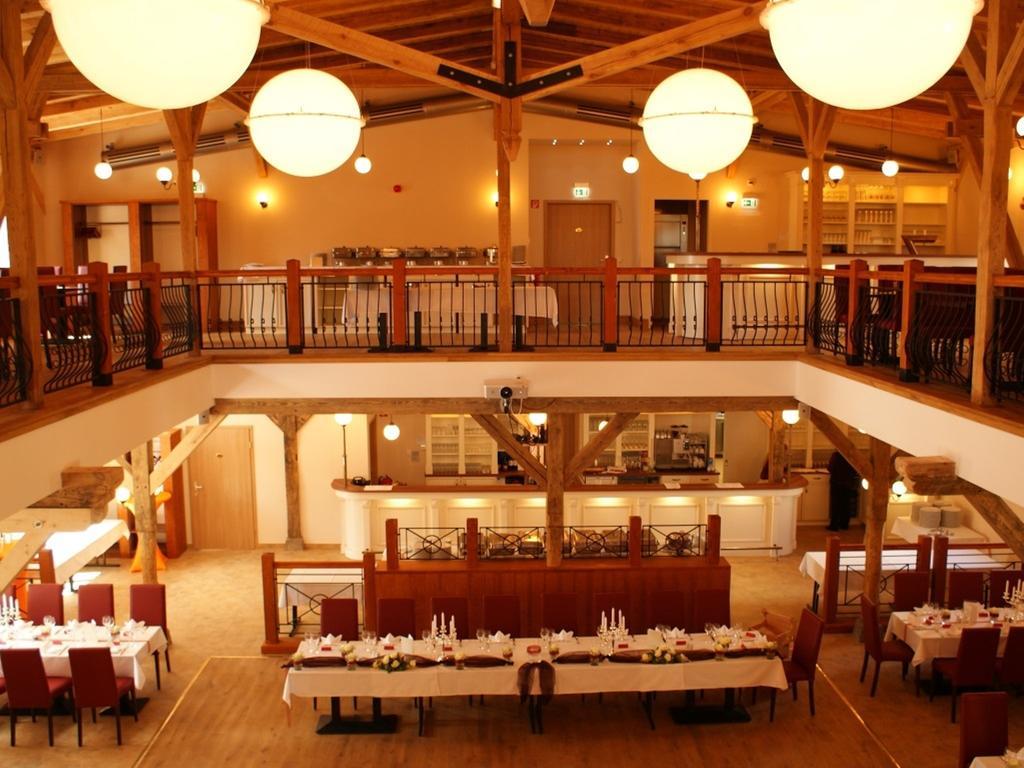 Hotel Und Restaurant Am Peenetal Liepen  エクステリア 写真